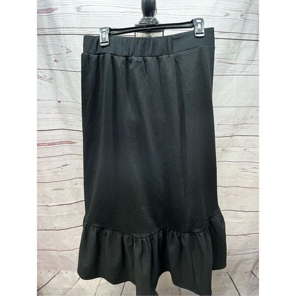 Du Jour size medium black new without tag skirt (#1827) - Picture 2 of 5